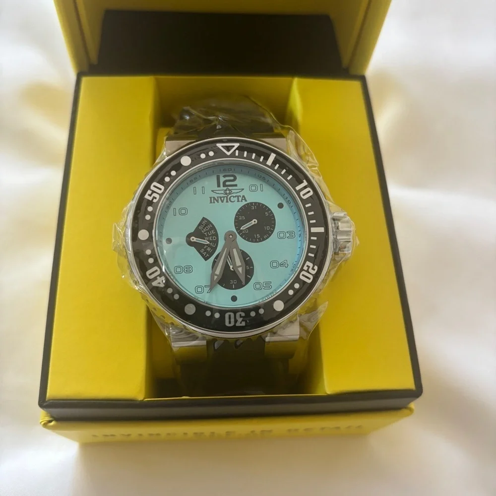 Gorgeous Invicta Pro Diver Men's Watch 52mm New In Box 49565
